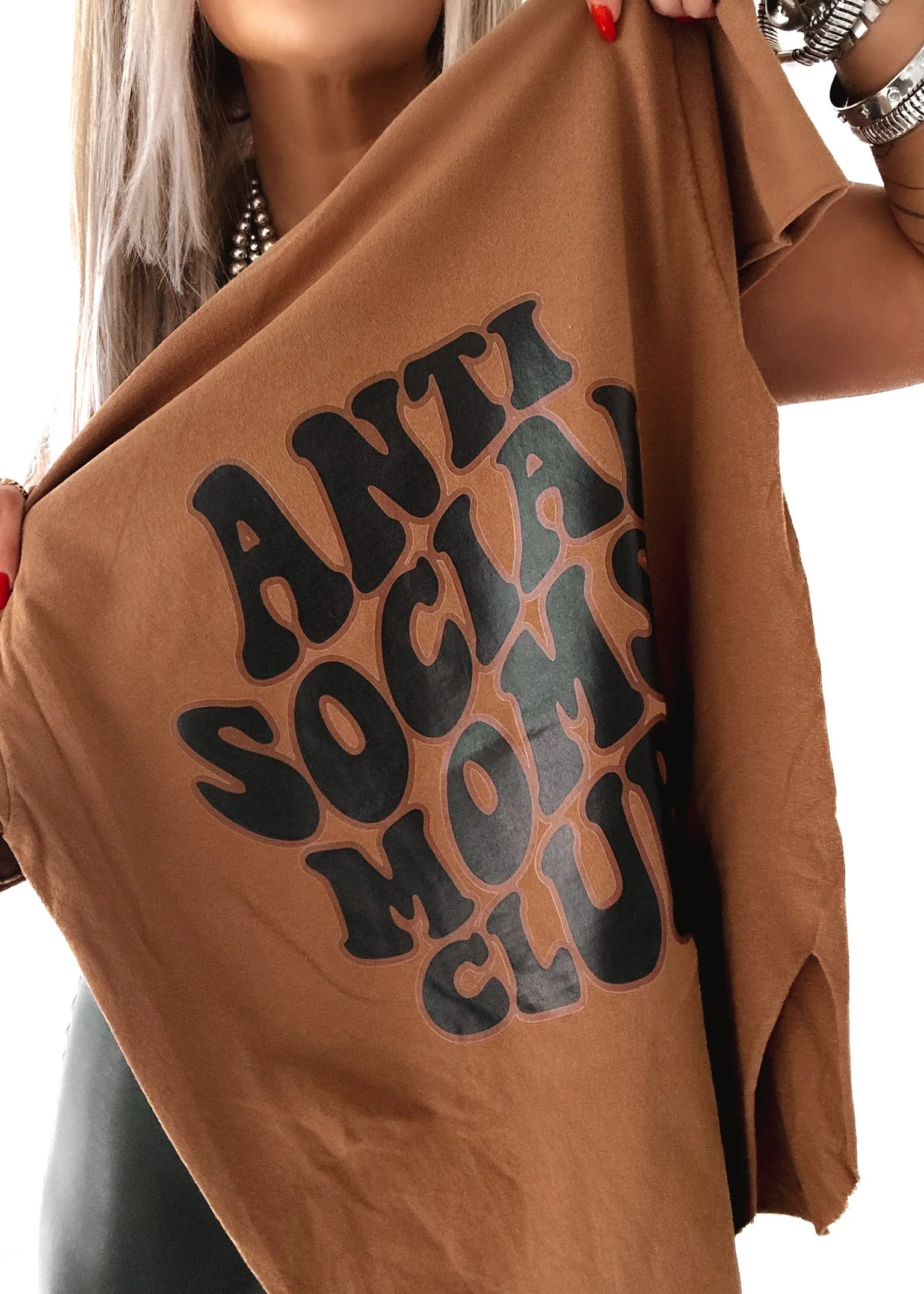 ANTISOCIAL MOMS CLUB SIDE SLIT TEE