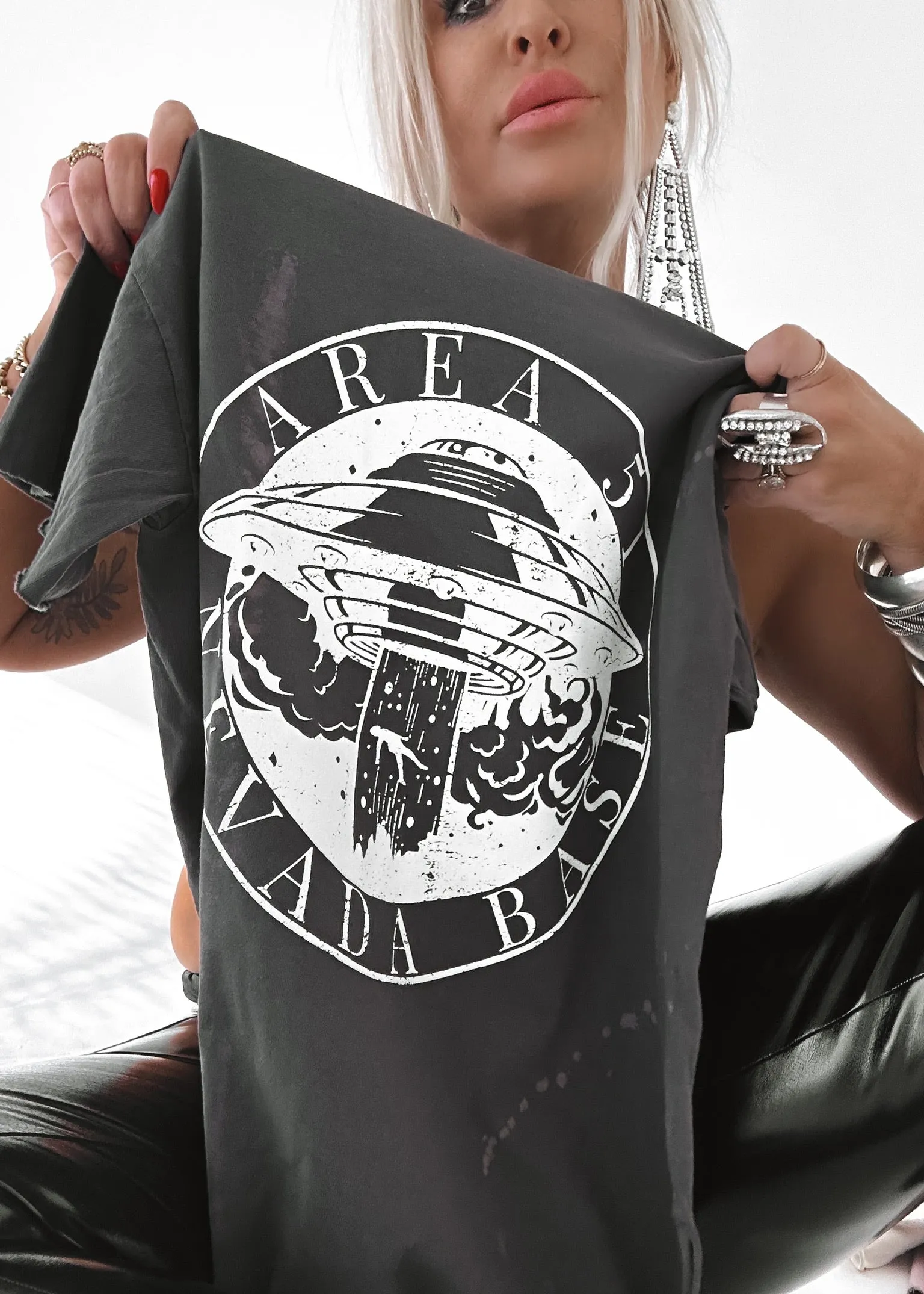 AREA 51 BLEACHED OUT SIDE SLIT TEE