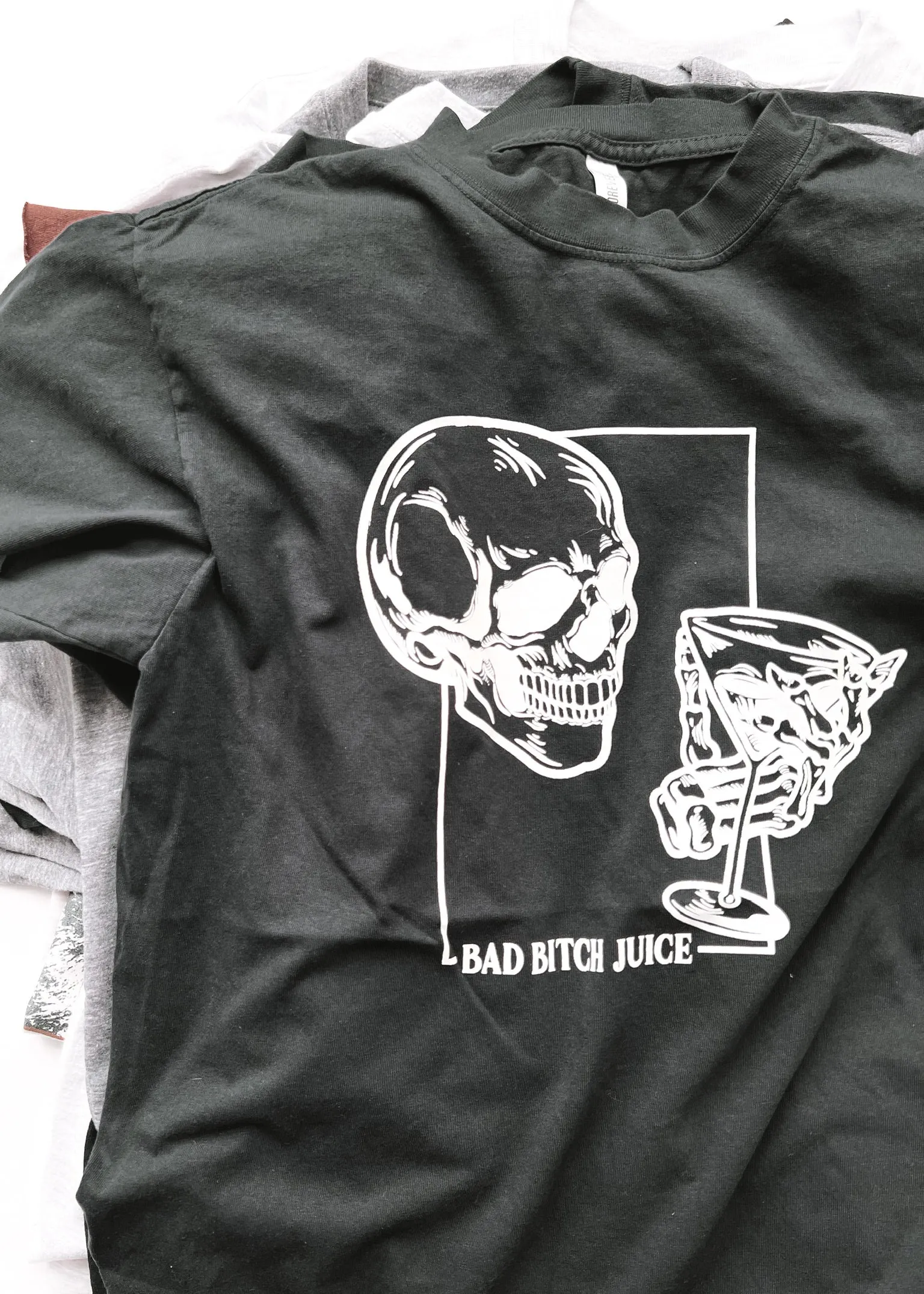BAD BITCH JUICE SIDE SLIT TEE