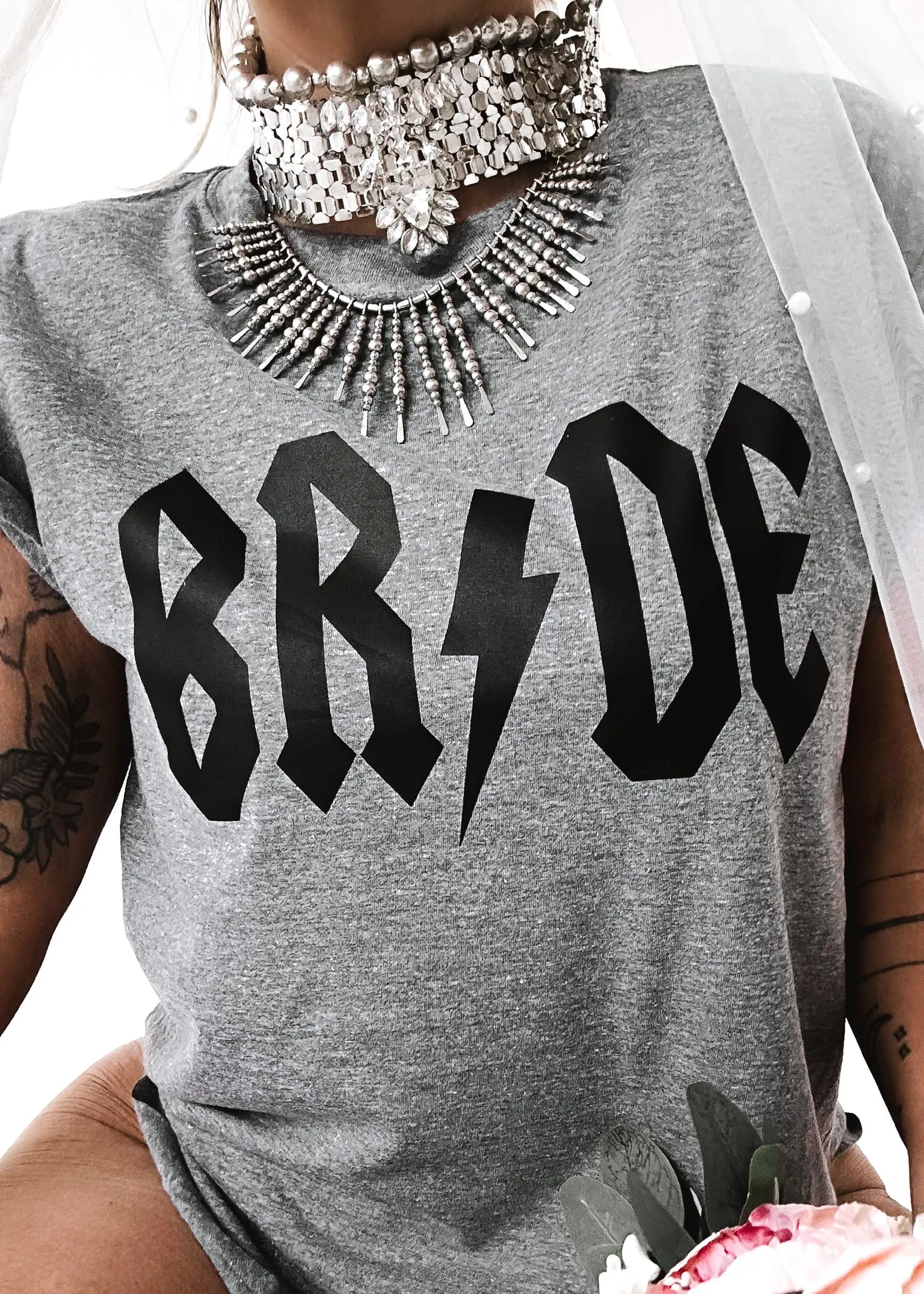 BRIDE (LIGHTENING) SIDE SLIT TEE