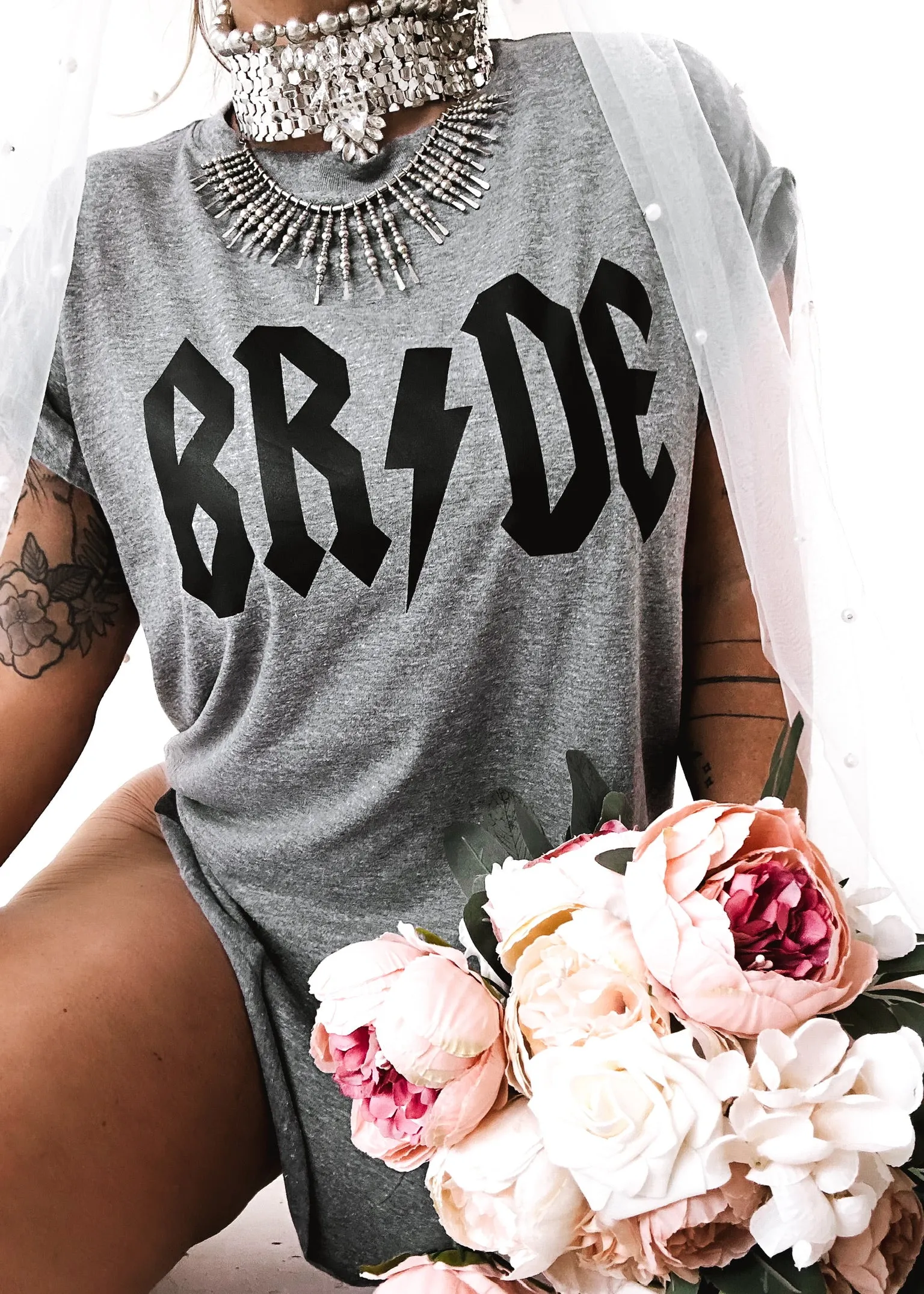 BRIDE (LIGHTENING) SIDE SLIT TEE