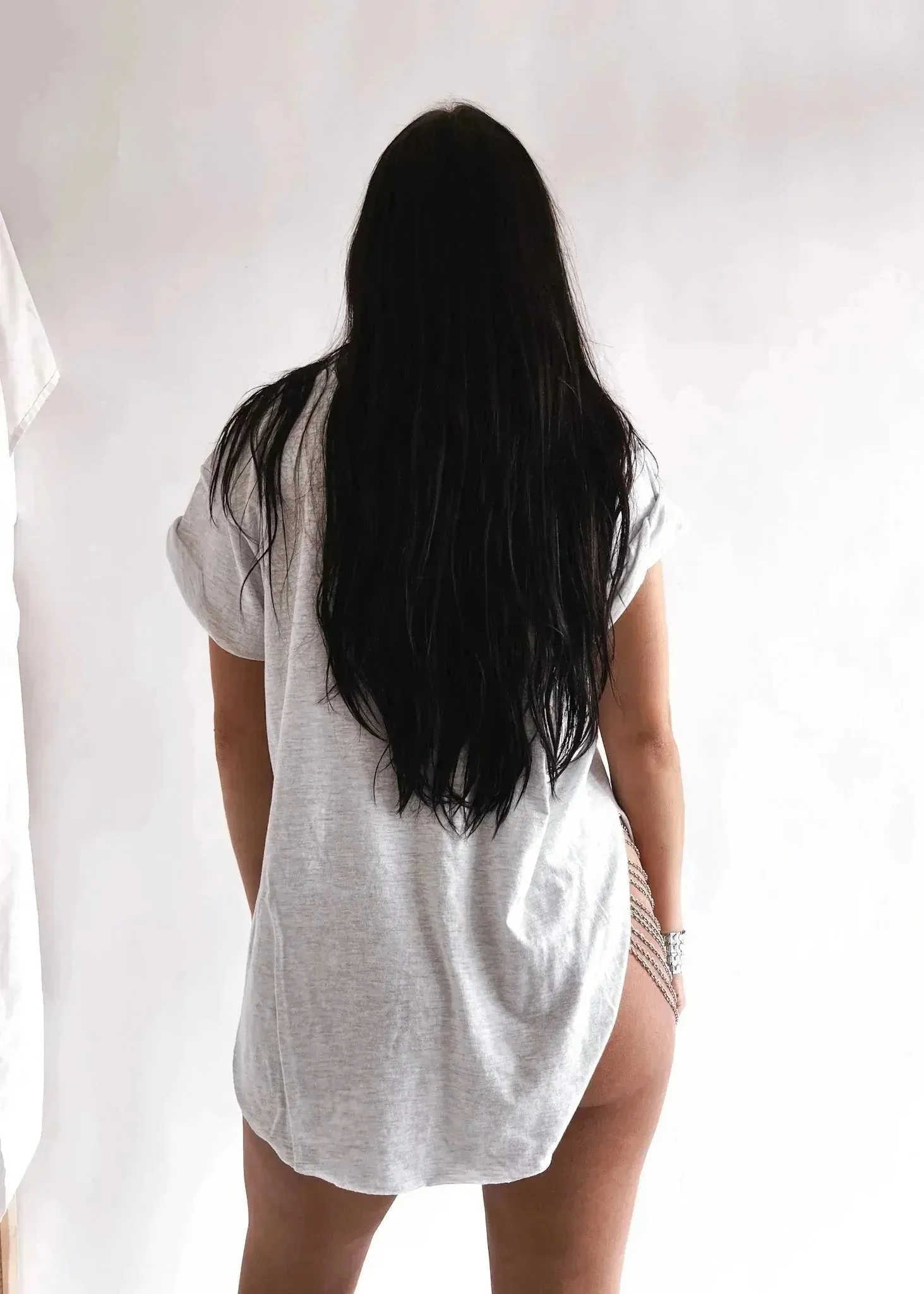 COOL MOMS CLUB SIDE SLIT TEE