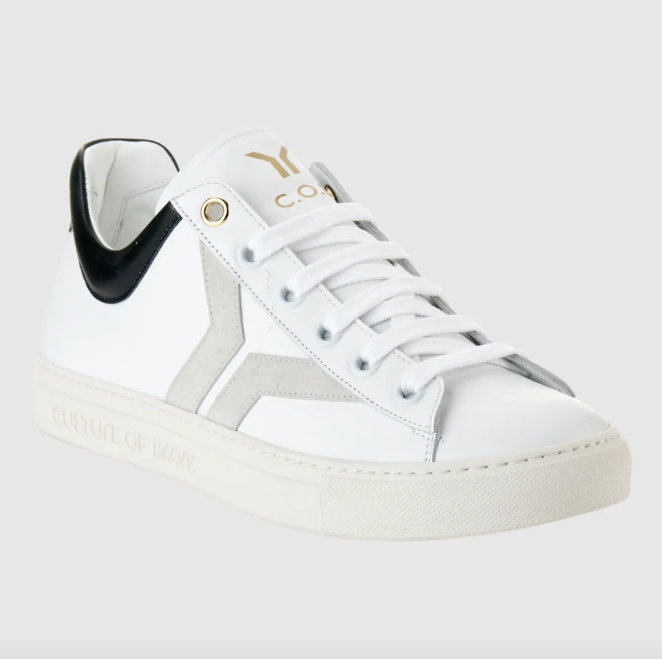 Courage Low Tracker Sneaker | White