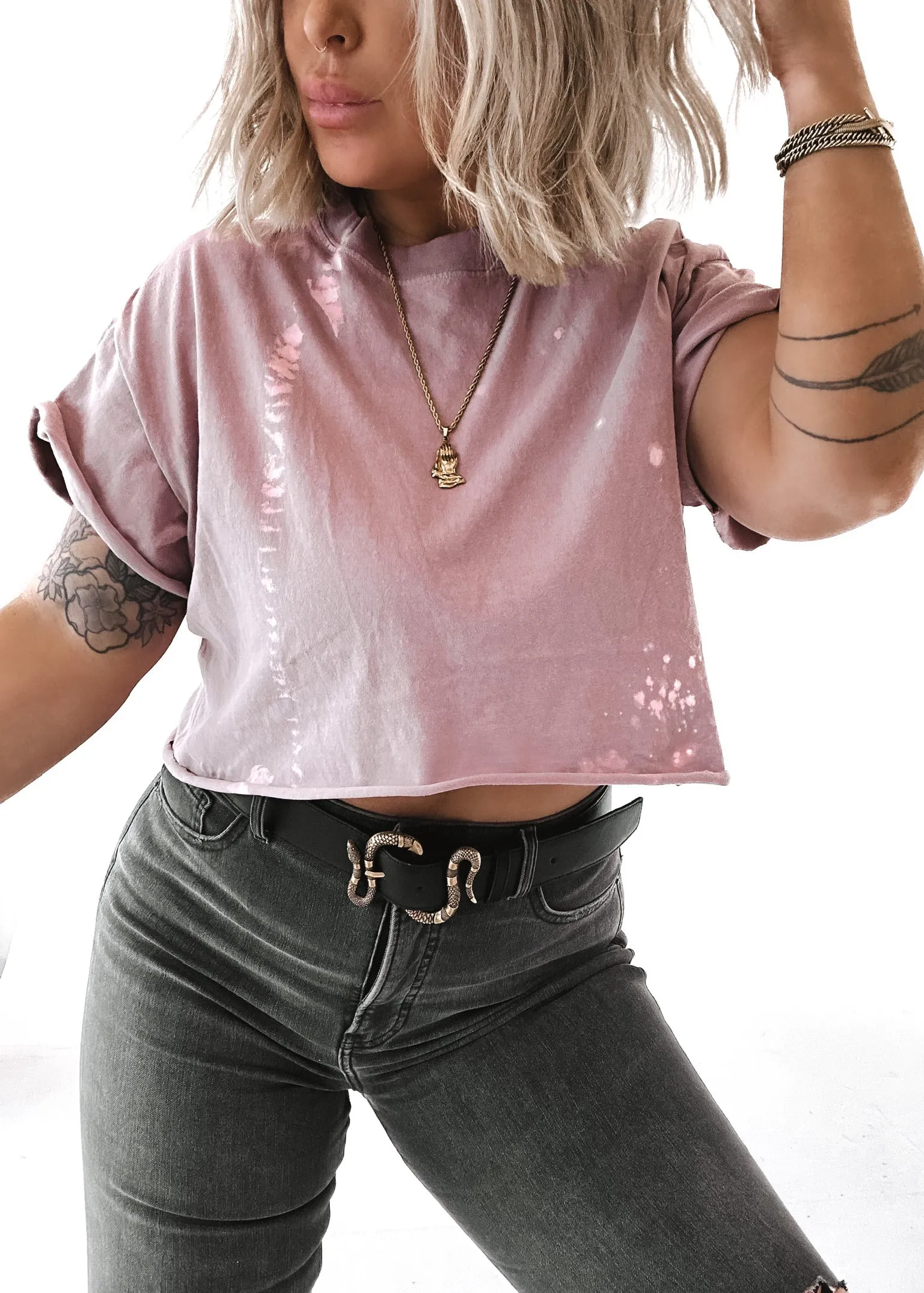 CROPPED PEBBY BASICS BLEACHED OUT LILAC TEE