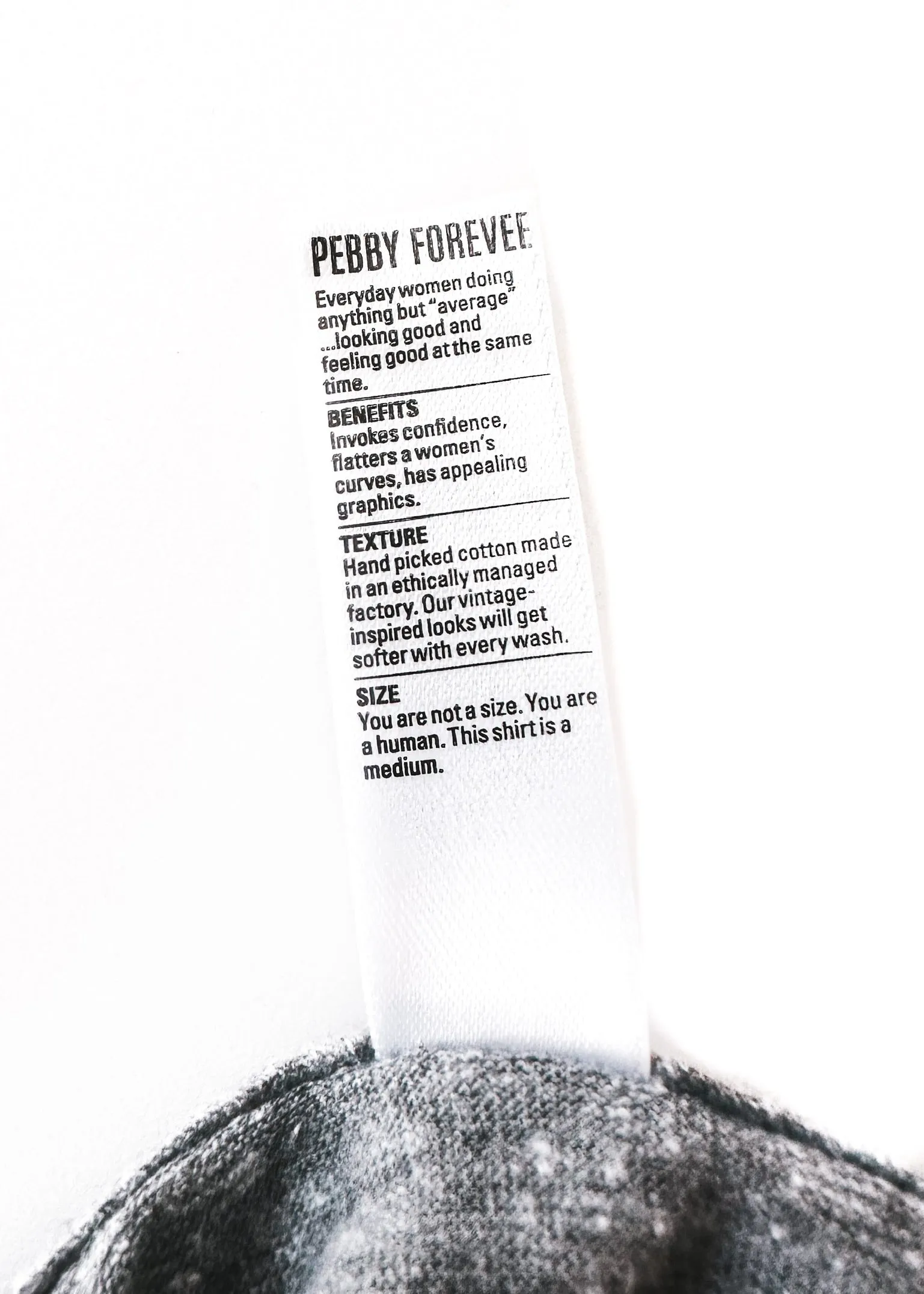 CROPPED PEBBY BASICS STONE TEE