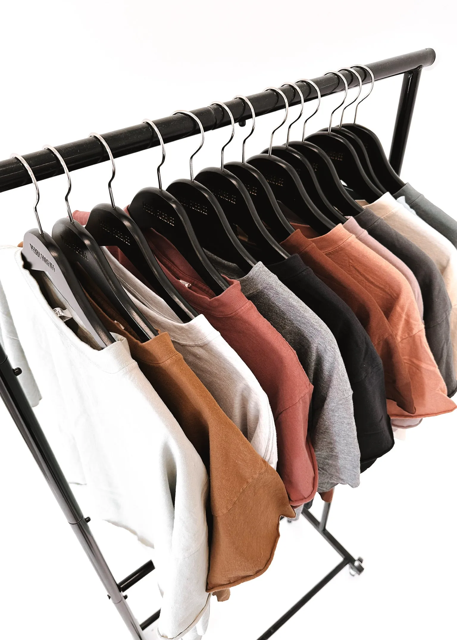 CROPPED PEBBY BASICS STONE TEE