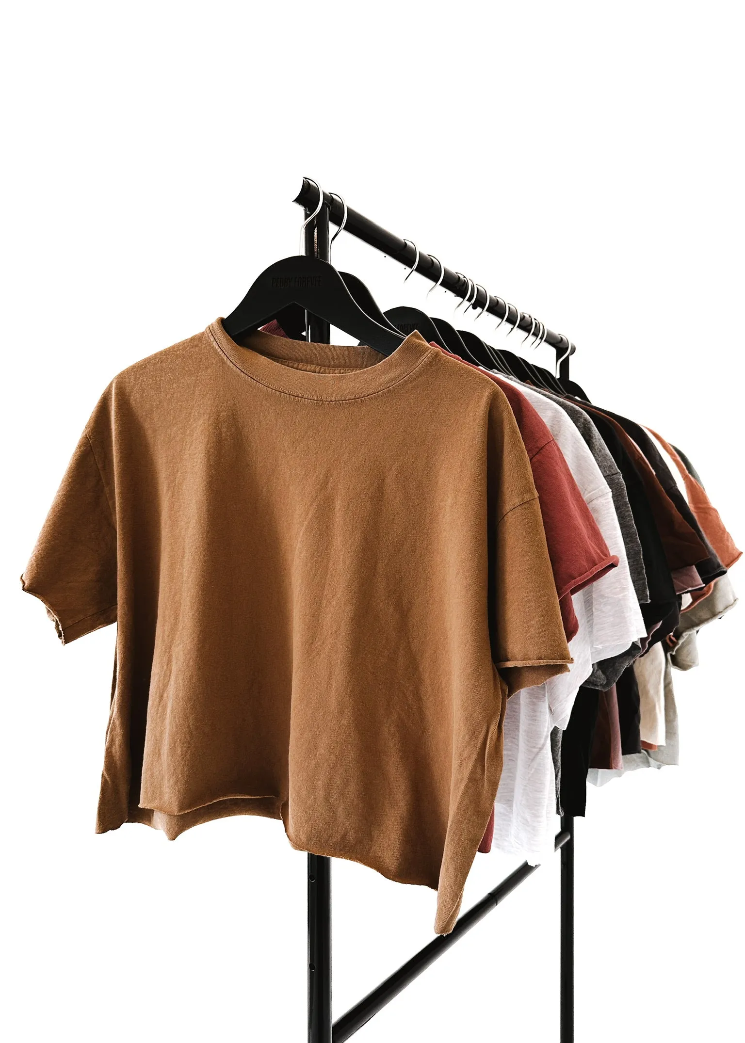 FINAL SALE: CROPPED PEBBY BASICS BOURBON TEE