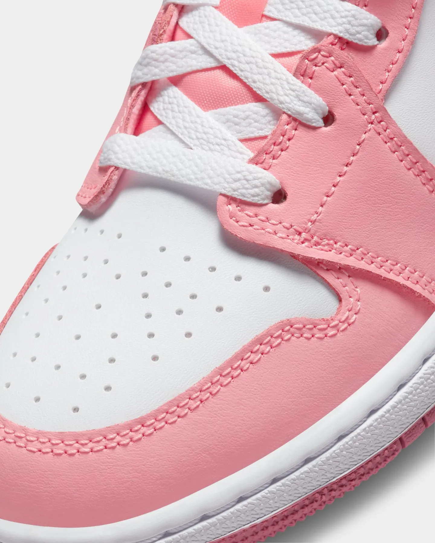 Jordan Kids' Air Jordan 1 Mid (GS) "Valentine's Day" Coral Chalk/Sail