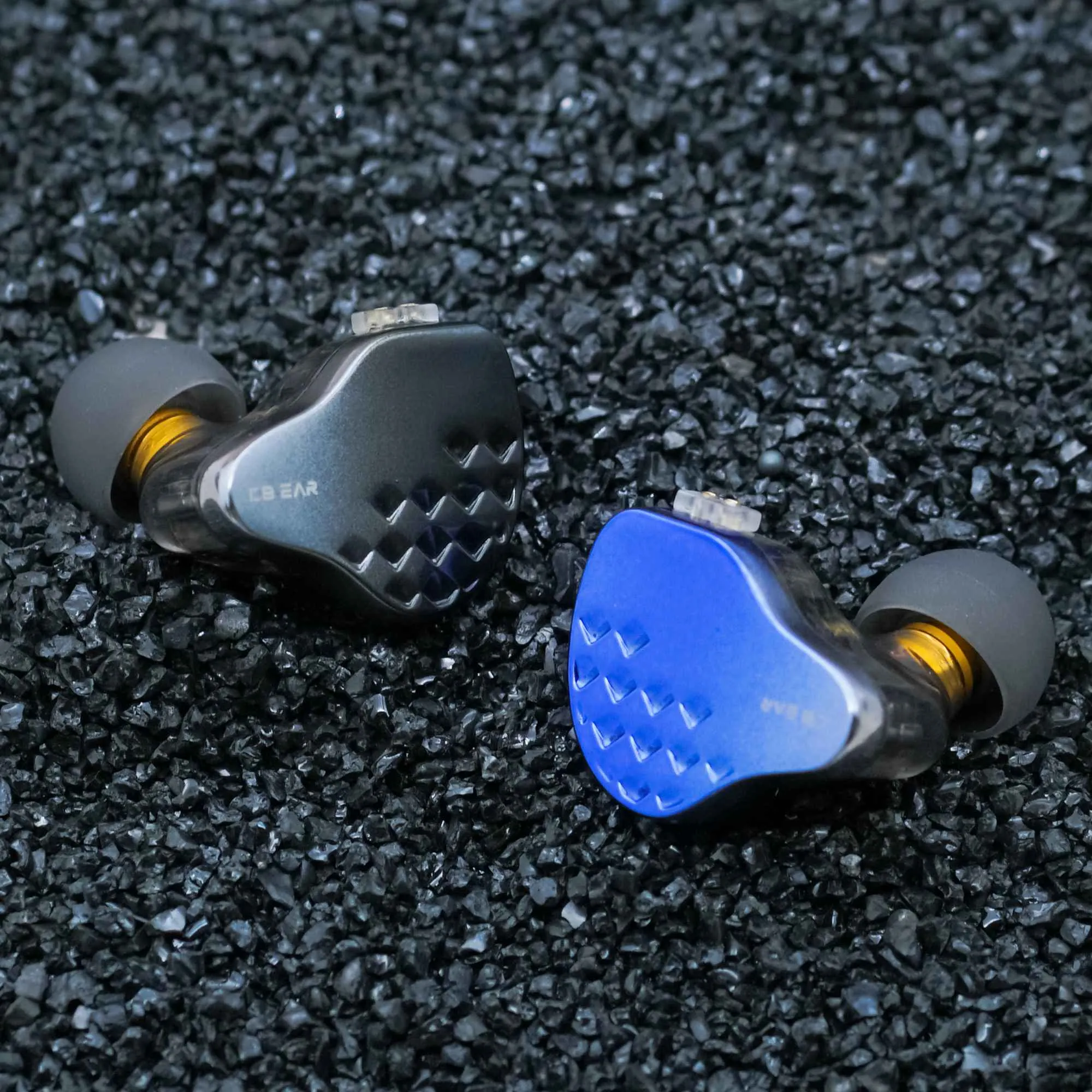 KBEAR Robin 1DD   4BA Hybrid In-Ear Monitors