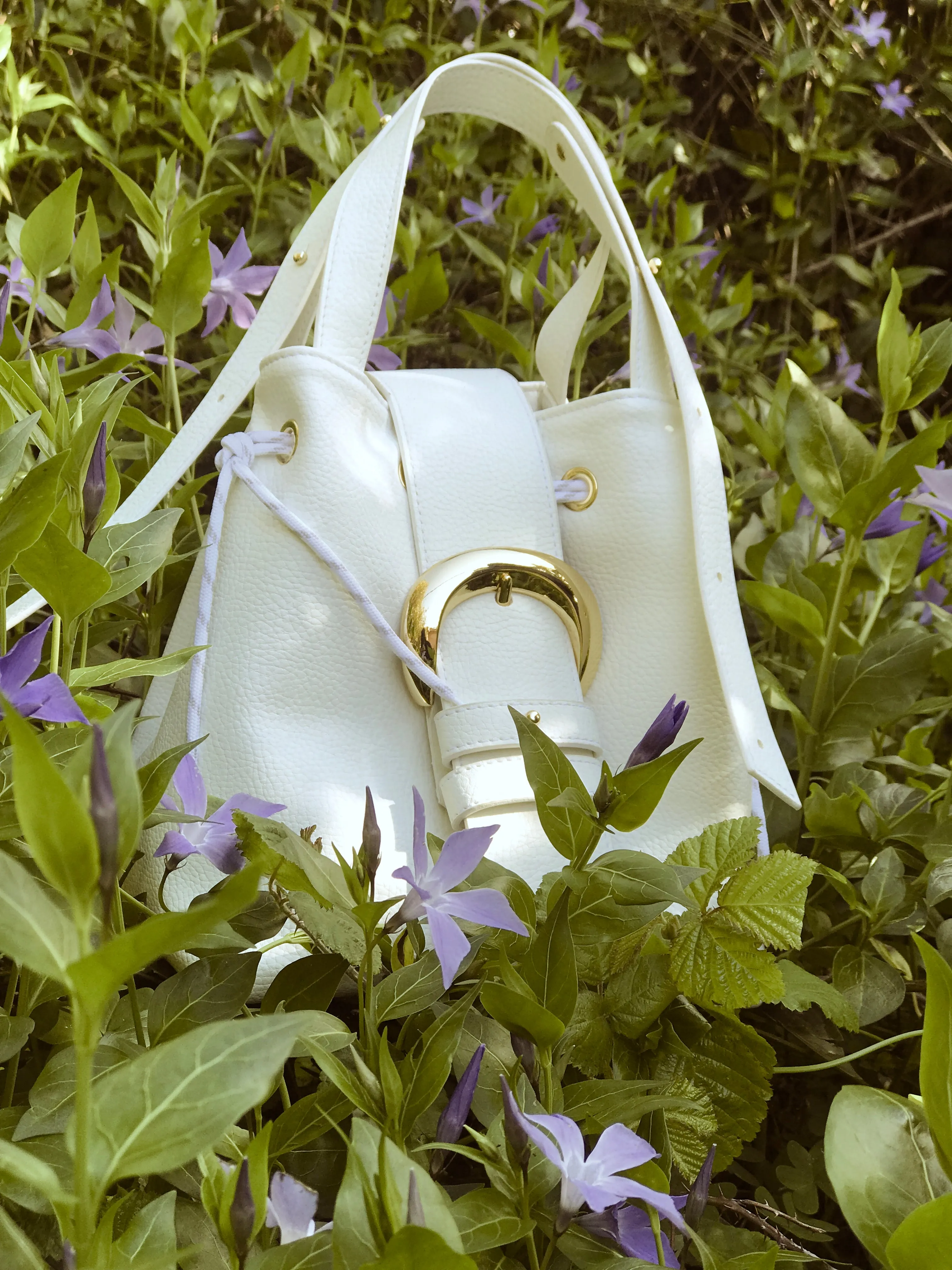Leona White Eco