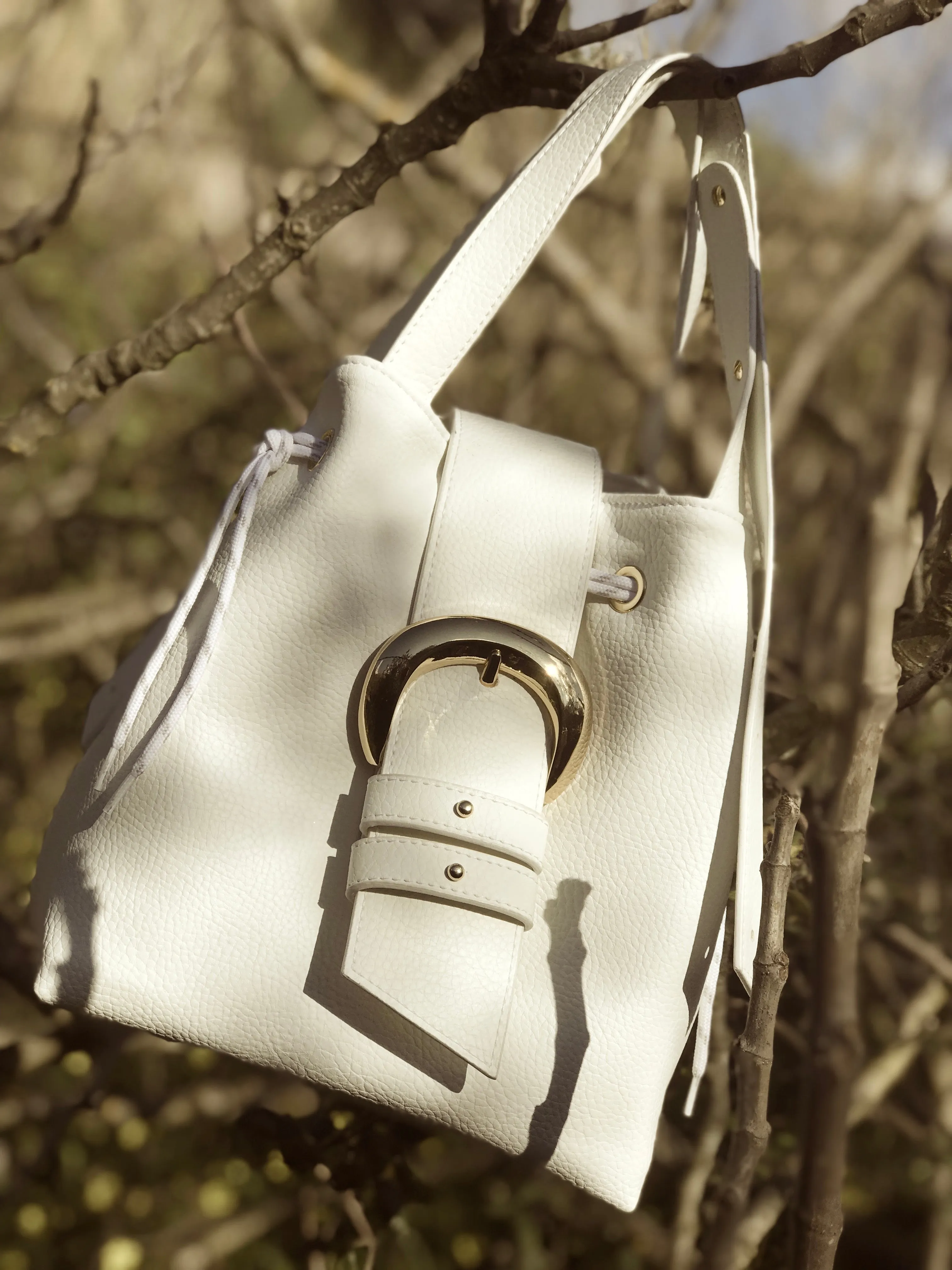 Leona White Eco