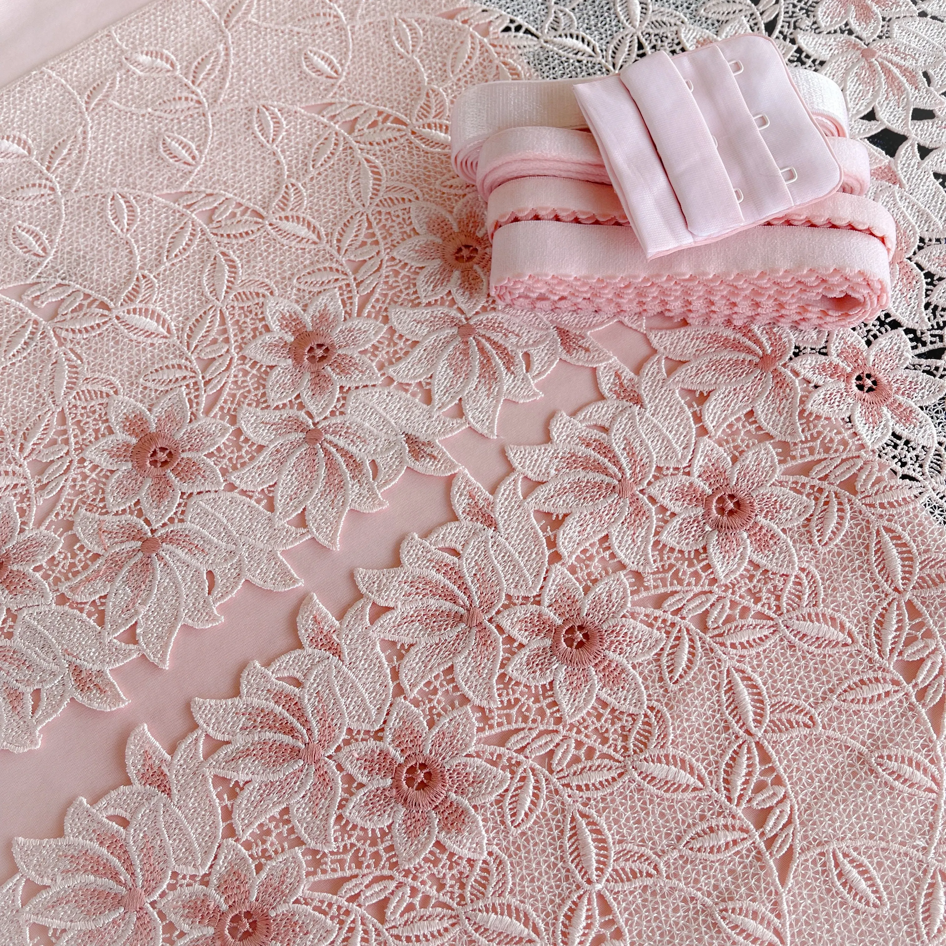 Lunarosa Lace Bra Kit