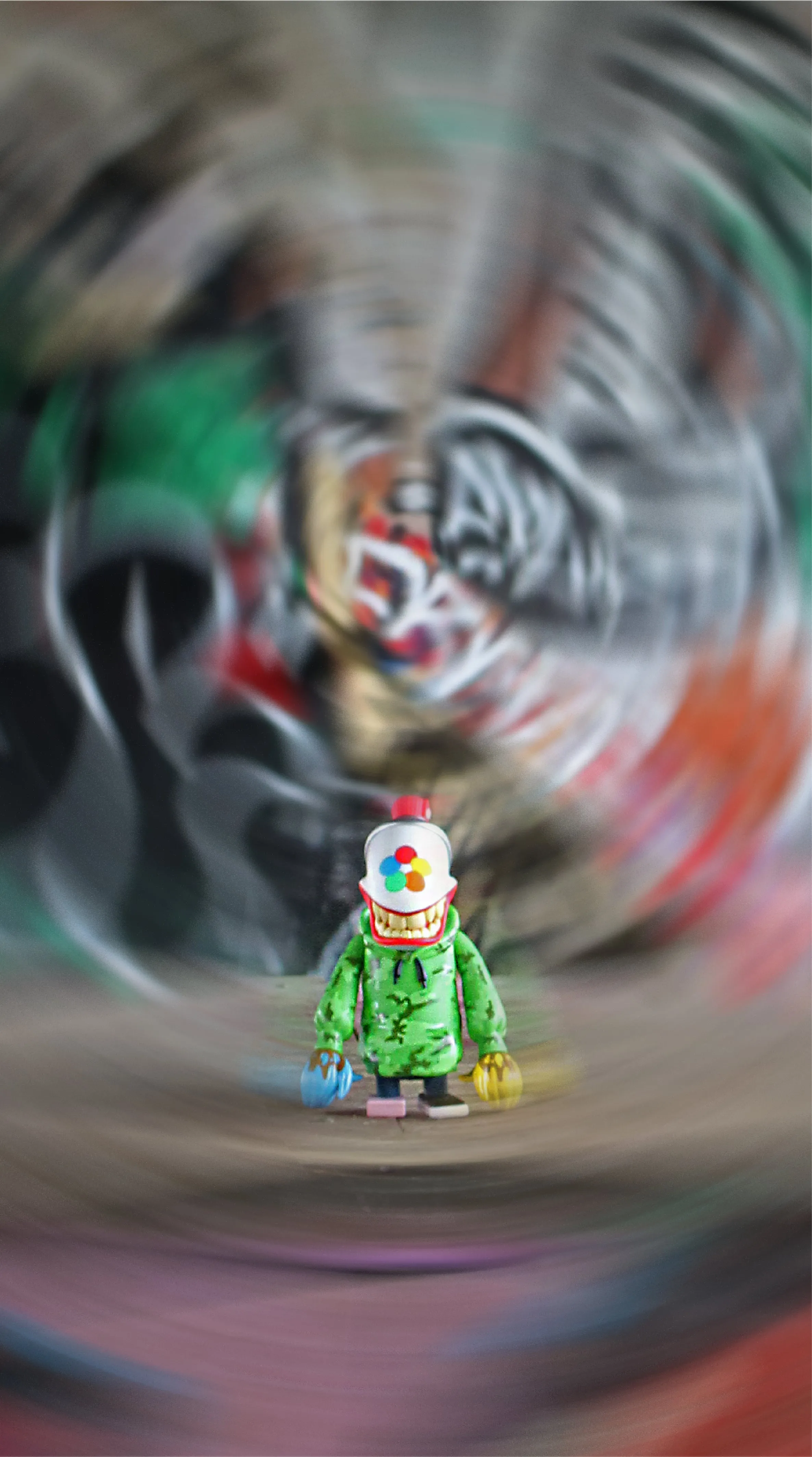 Mad Spraycan Mutant OG STREET  by  Jeremy MadL  x  Martain Toys