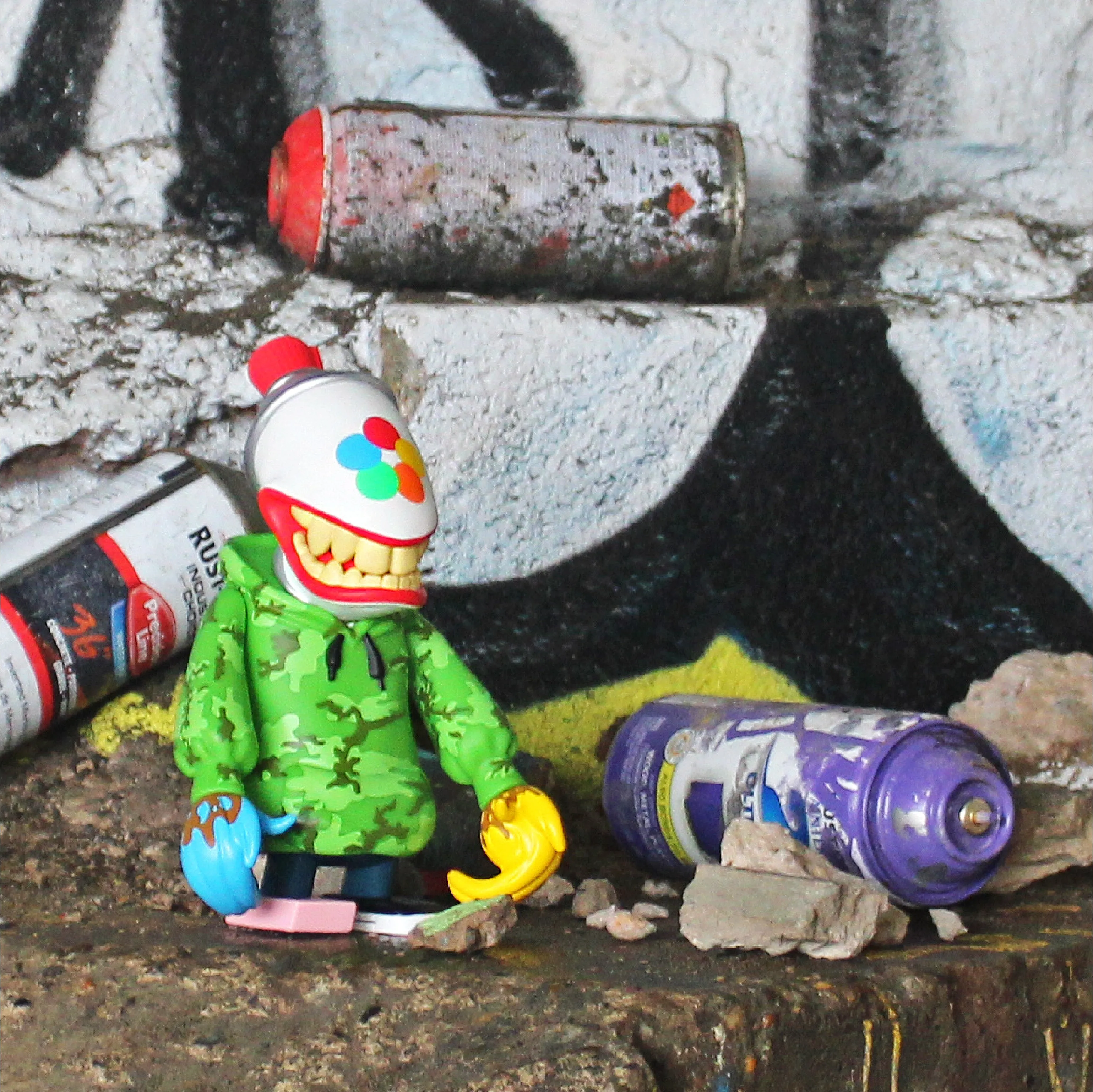 Mad Spraycan Mutant OG STREET  by  Jeremy MadL  x  Martain Toys