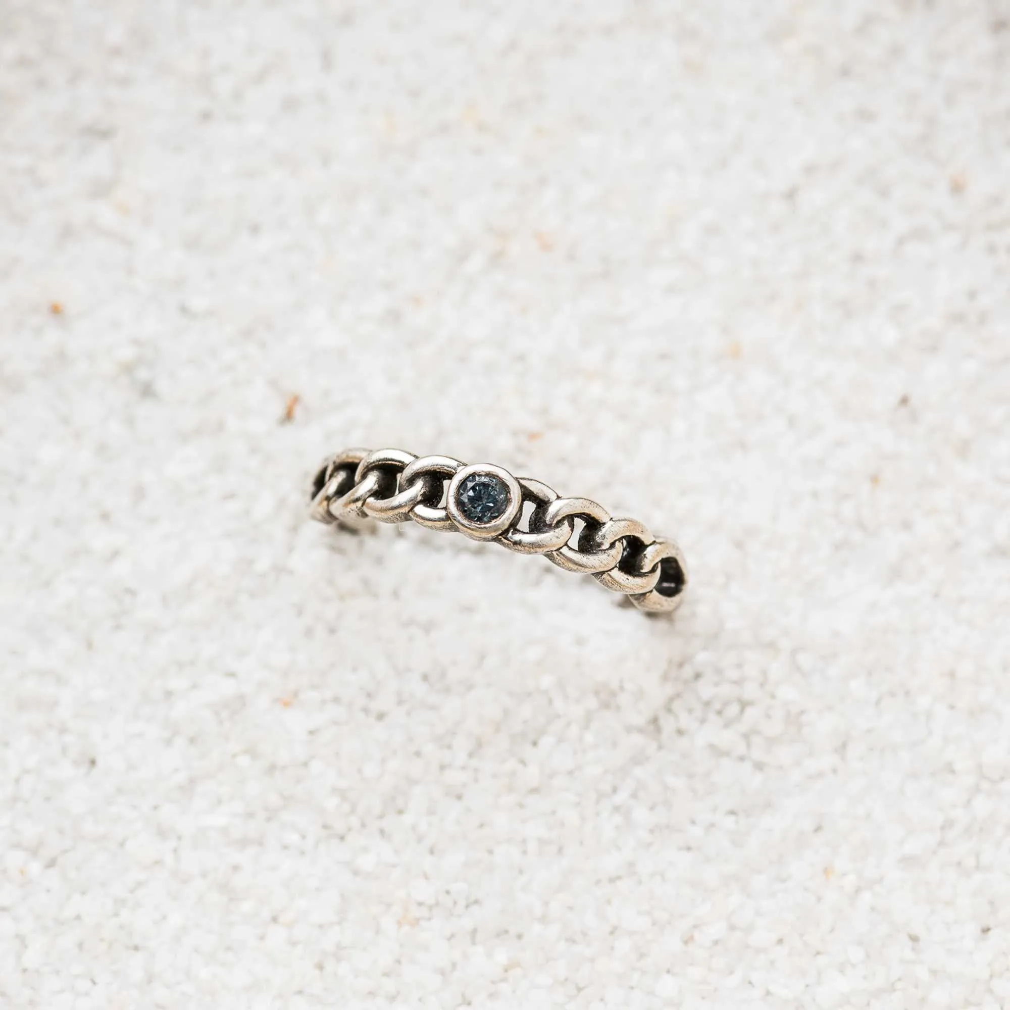 Montana Sapphire Curb Chain Ring