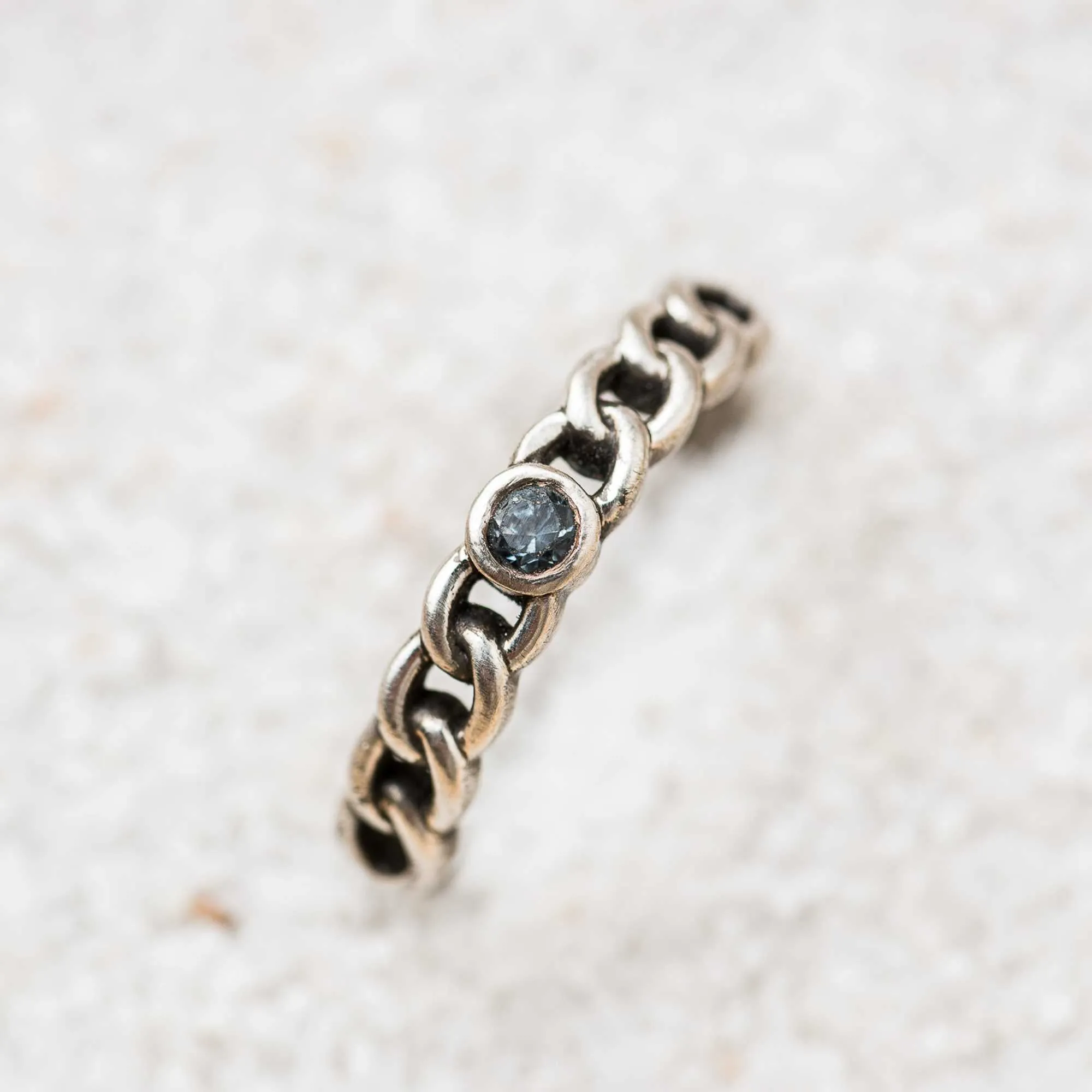 Montana Sapphire Curb Chain Ring