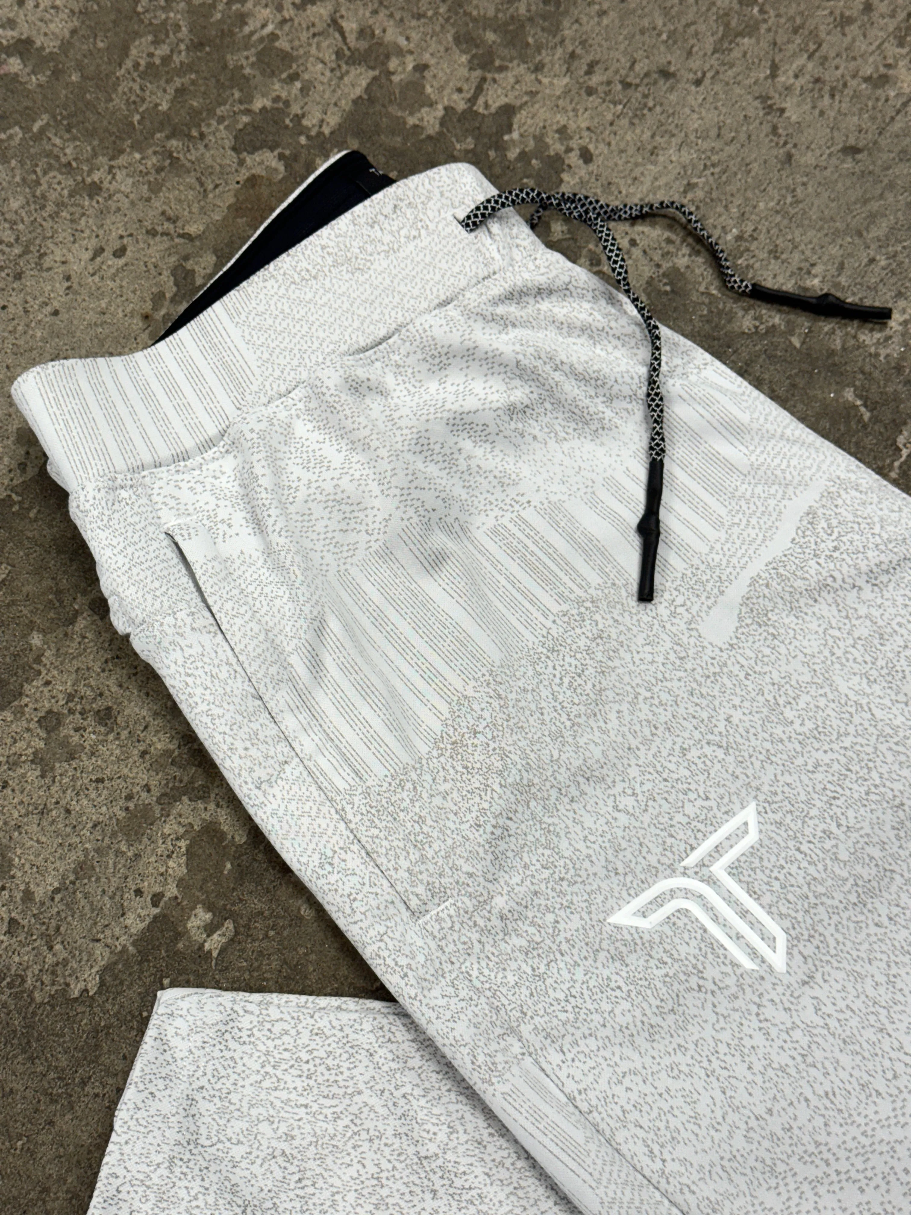Night Vision Jogger - White